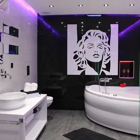 Monroe Apartamento *